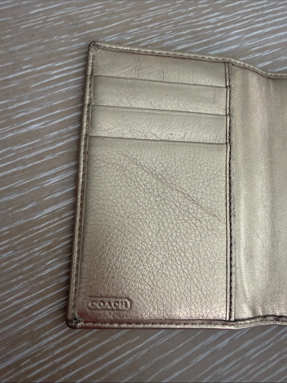 COACH Smooth Leather Gold Passport Cover Passport Holder - Picture 6 of 13